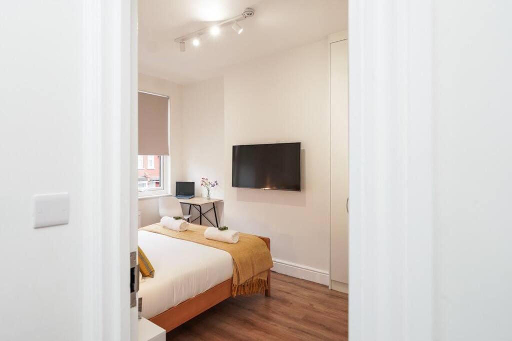 Newly Renovated Modern 4 Bed 3 Bath Apartment London Luaran gambar