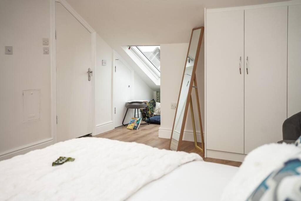 Newly Renovated Modern 4 Bed 3 Bath Apartment London Luaran gambar
